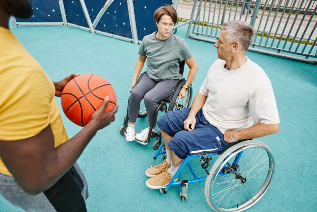 paraplegic-couple-talking and Innovative Community Participation